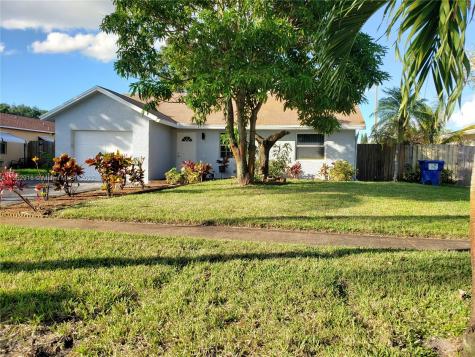 7219 SW 3rd Court North Lauderdale FL 33068