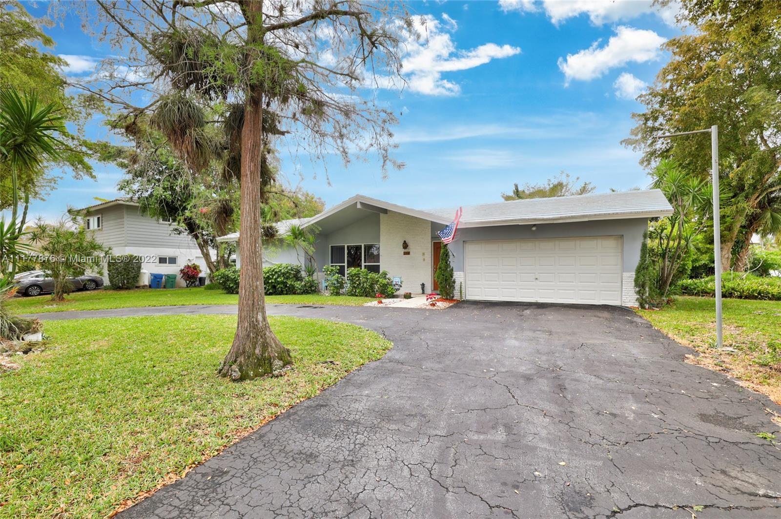 2768 NW 86th Way Coral Springs FL 33065