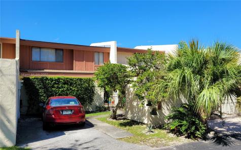 10672 SW 79th Terrace Miami FL 33173