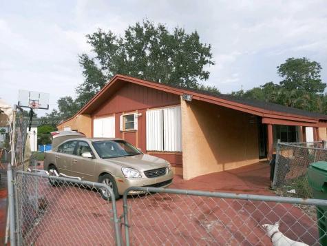 20765 NW 41st Avenue Road Miami Gardens FL 33055