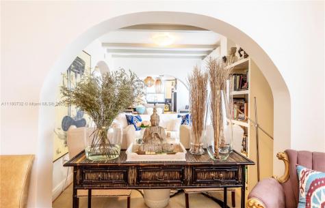 4216 Alton Road Miami Beach FL 33140