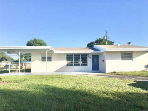 6461 Garfield Street Hollywood FL 33024