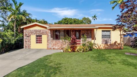 1213 N 26th Avenue Hollywood FL 33020