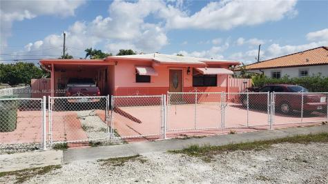 471 E 40th Street Hialeah FL 33013