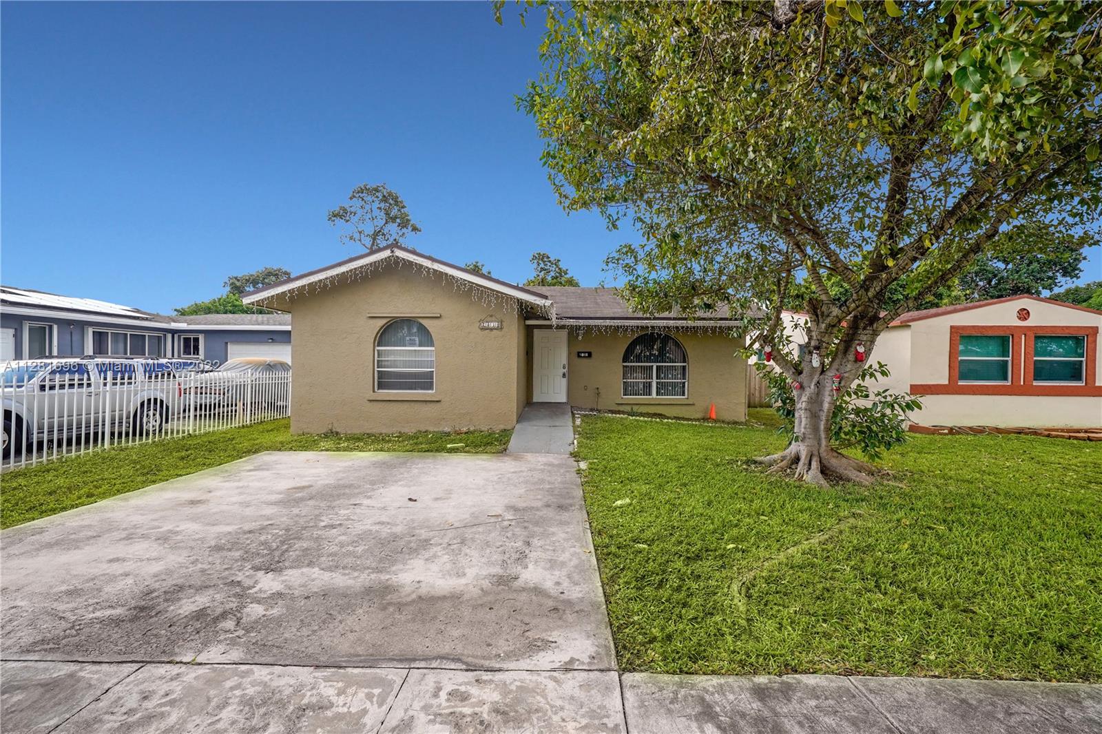 2830 Rodman Street Hollywood FL 33020