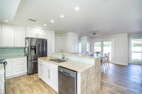 1275 NW 87th Avenue Coral Springs FL 33071