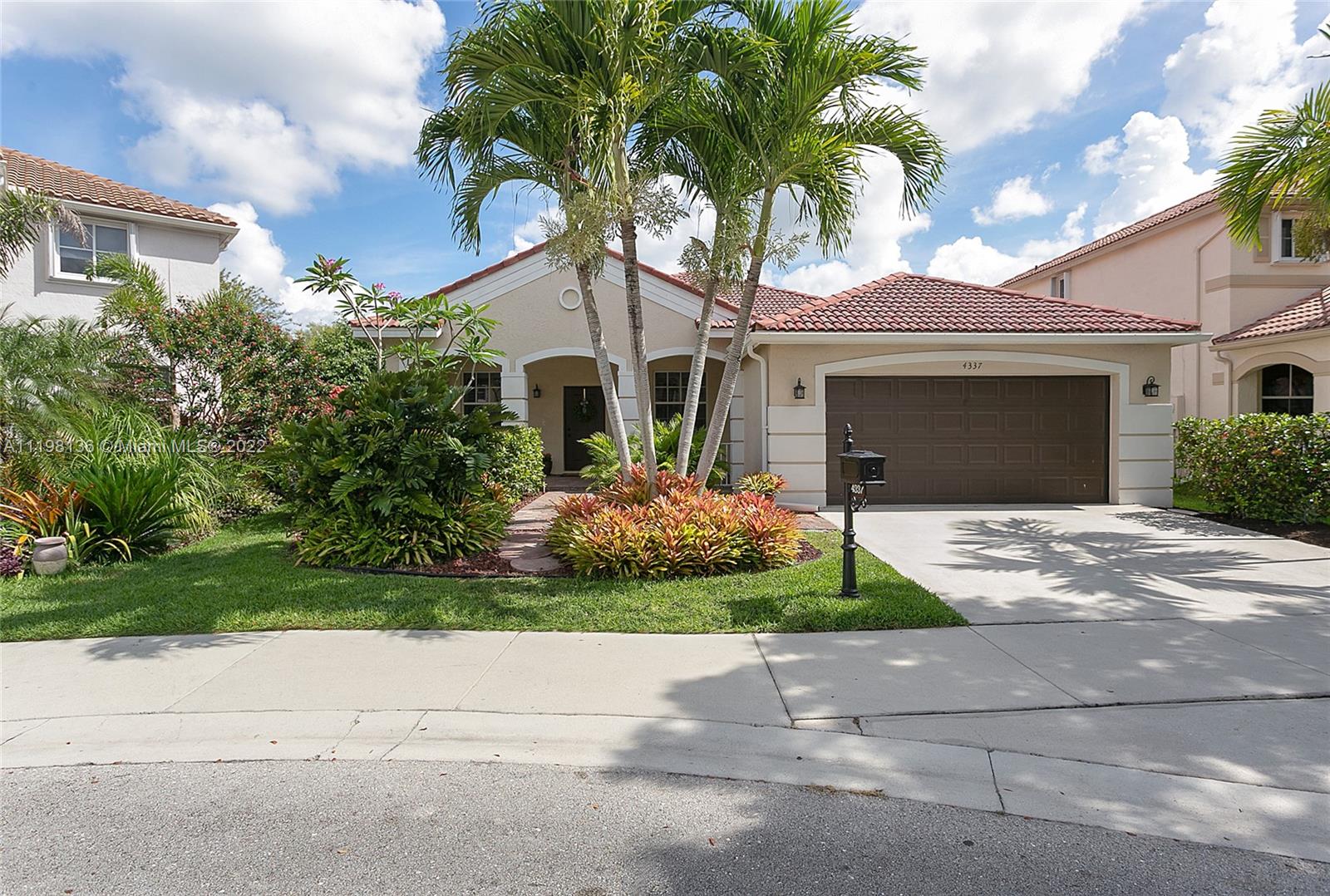 4337 Fox Hollow Weston FL 33331