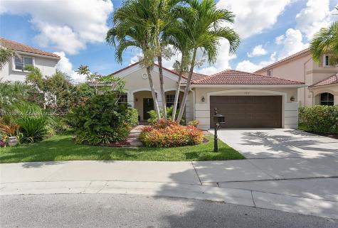 4337 Fox Hollow Weston FL 33331