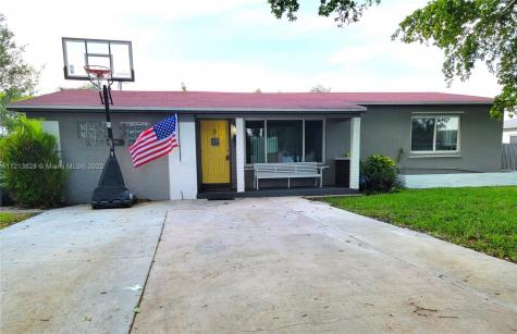 5721 Jefferson Street Hollywood FL 33023