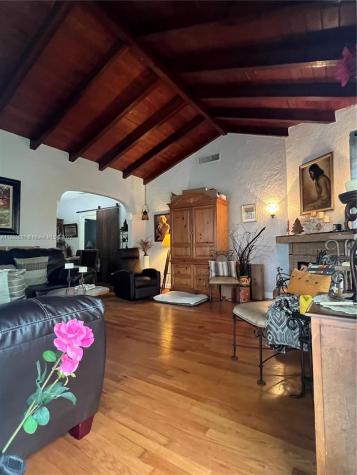 2837 SW 19th Terrace Miami FL 33145