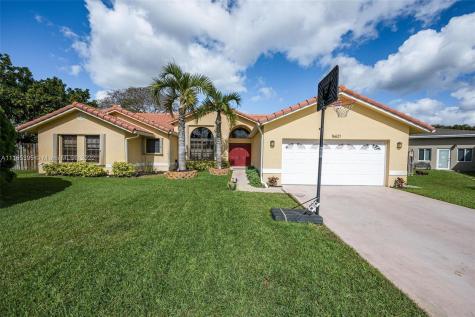 16621 Royal Poinciana Court Weston FL 33326
