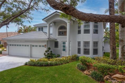 1034 NW 121st Lane Coral Springs FL 33071