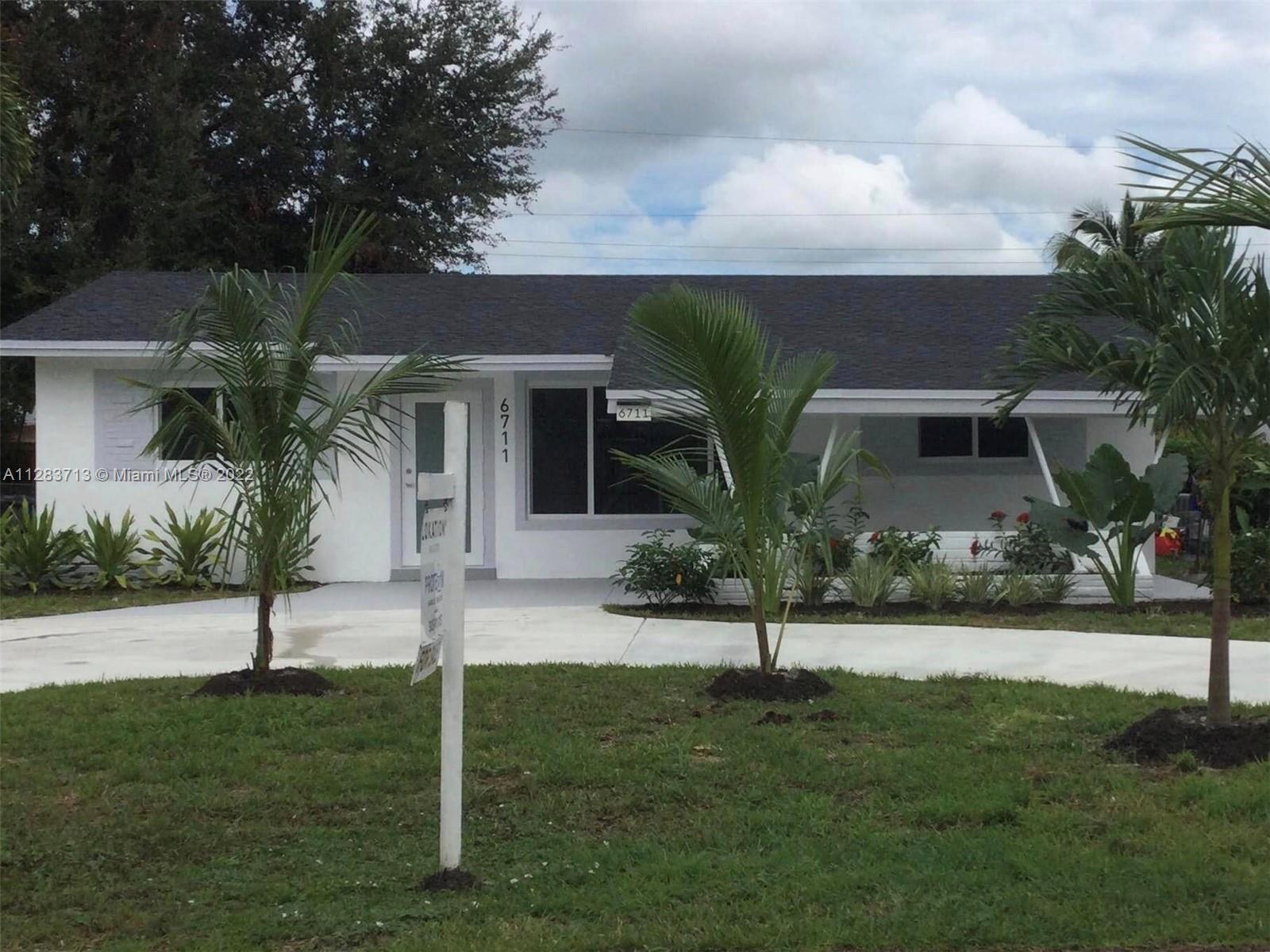 6711 Mcclellan Street Hollywood FL 33024