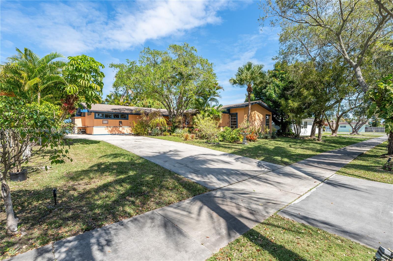 9711 Colonial Drive Miami FL 33157