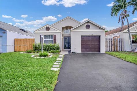 10025 SW 222nd Street Cutler Bay FL 33190