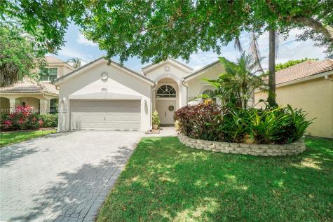 4823 NW 22nd Place Coconut Creek FL 33063