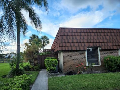 11900 SW 13th Court Davie FL 33325