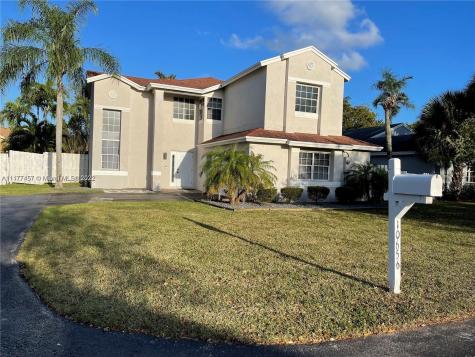 10656 Lago Welleby Drive Sunrise FL 33351