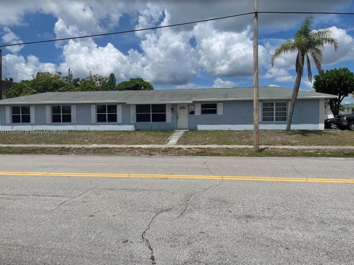 220 8th Street Lake Park FL 33403