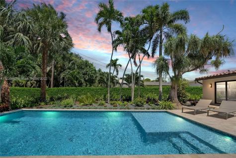 1727 NE 36th Street Oakland Park FL 33334