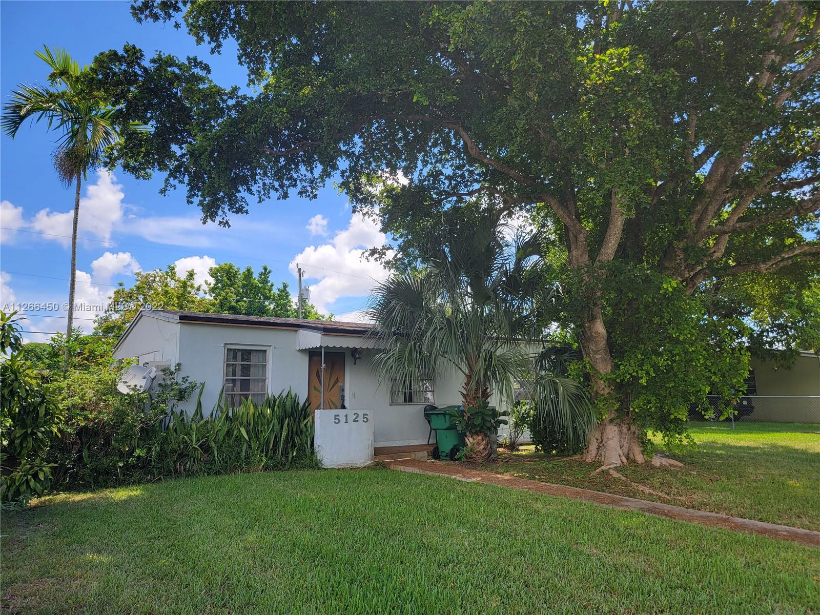 5125 SW 98th Court Miami FL 33165