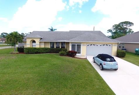 1901 SW Scorpio Lane Port St. Lucie FL 34984