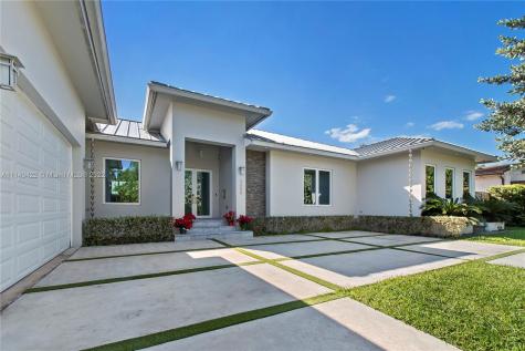 5888 SW 26th Street Miami FL 33155