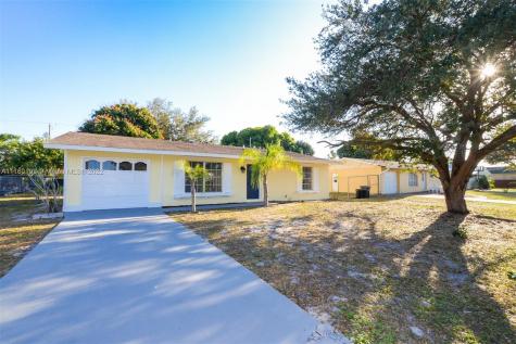 250 SE Verada Avenue Port St. Lucie FL 34983