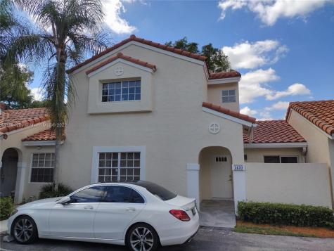 1430 Cottonwood Circle Weston FL 33326