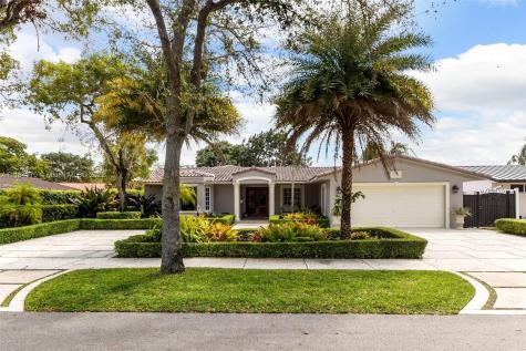 7220 Poinciana Court Miami Lakes FL 33014