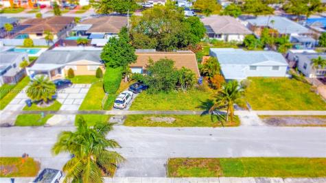 7541 Lincoln Street Hollywood FL 33024