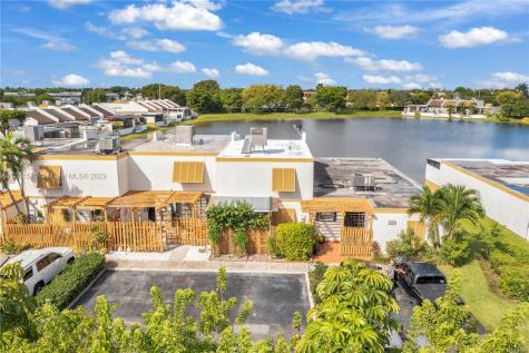 1408 SW 131st Place Circle E Miami FL 33184