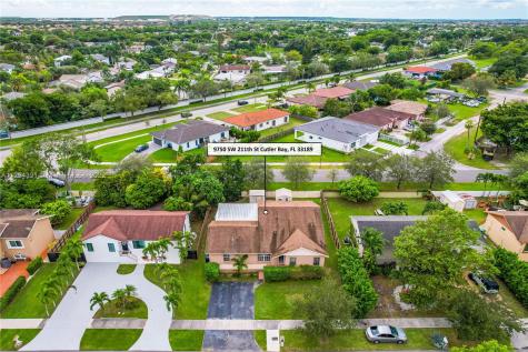 9750 SW 211th Street Cutler Bay FL 33189