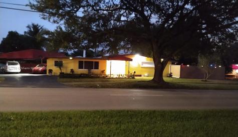 1115 N Park Road Hollywood FL 33021
