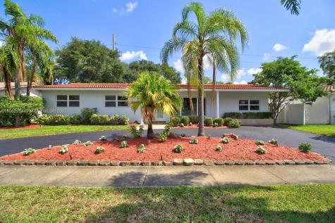 3351 N 41st Court Hollywood FL 33021