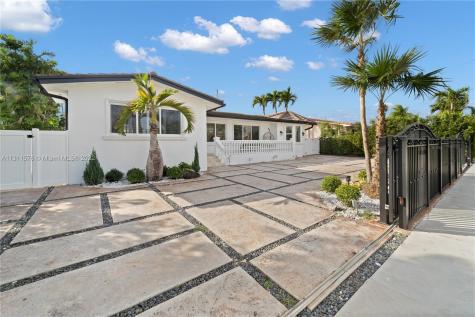 5040 SW 90th Court Miami FL 33165