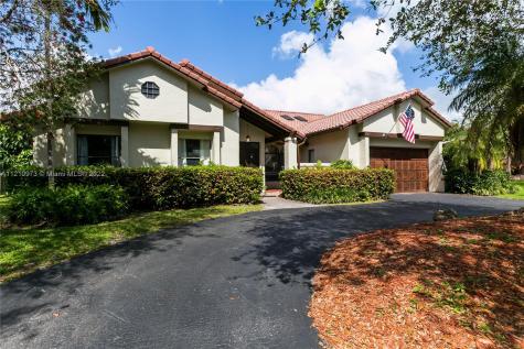 10101 NW 14th Street Plantation FL 33322