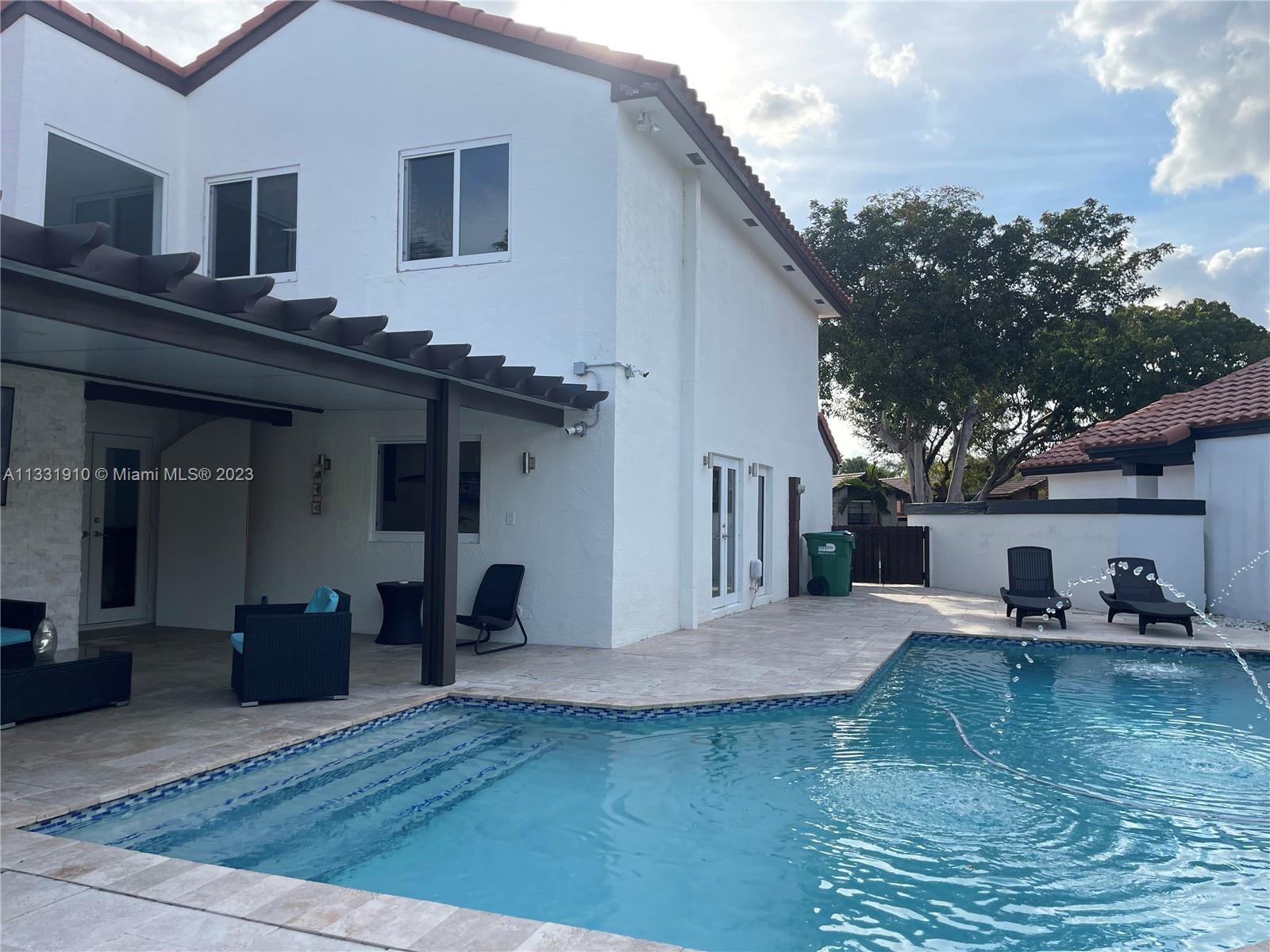 6305 NW 174th Terrace Hialeah FL 33015