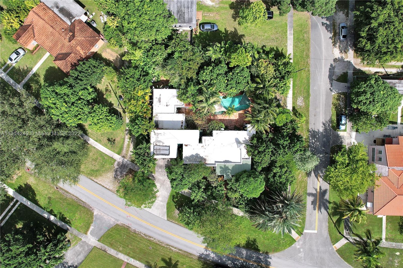 299 Pinecrest Drive Miami Springs FL 33166