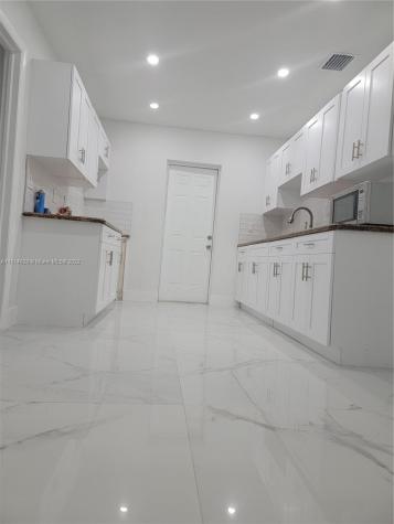 883 SE 12th Street Hialeah FL 33010