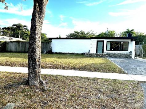 1420 NE 139th Street North Miami FL 33161