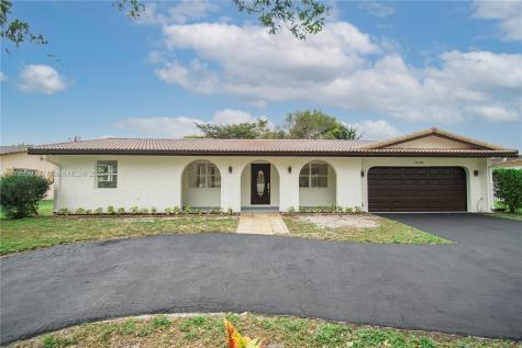 11241 NW 43rd Street Coral Springs FL 33065