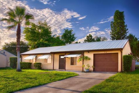 715 SW Bridgeport Drive Port St. Lucie FL 34953