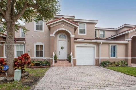 27480 SW 137th Court Homestead FL 33032