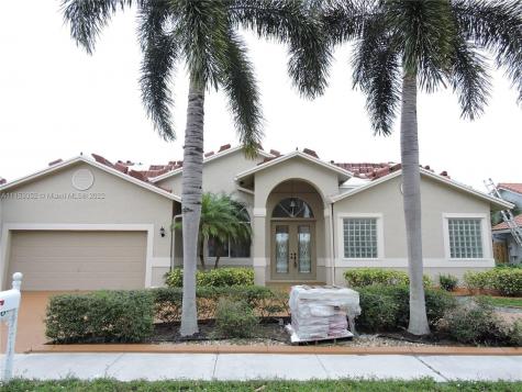 1401 SW 104th Avenue Pembroke Pines FL 33025