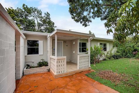 981 NE 159th Street North Miami Beach FL 33162