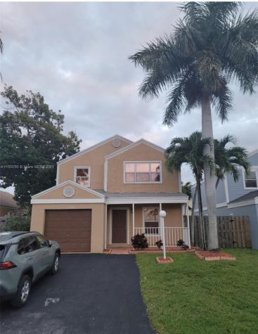 22325 SW 100th Avenue Cutler Bay FL 33190