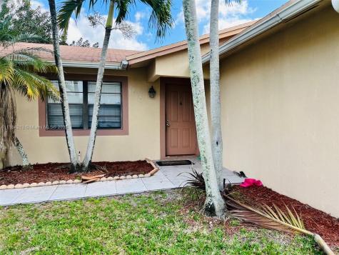 9940 Spanish Isles Drive Boca Raton FL 33496
