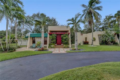 7840 SW 94th Street Miami FL 33156