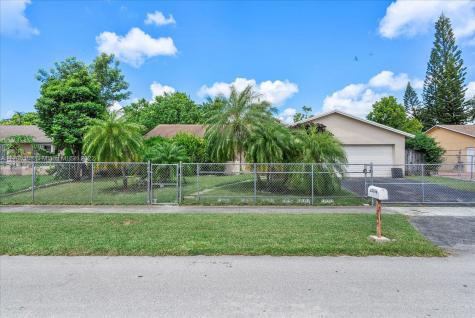 25796 SW 123rd Avenue Homestead FL 33032